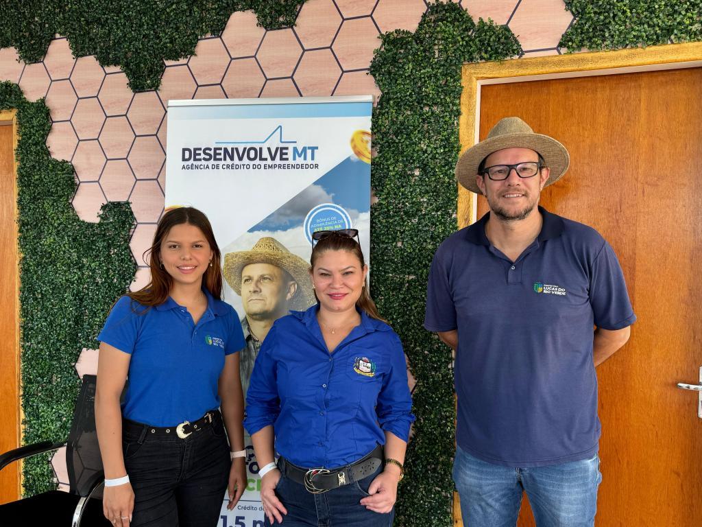 Agêntes de Crédito de Lucas do Rio Verde no Stand da Prefeitura Show Safra 2025