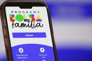 Bolsa Fam&iacute;lia come&ccedil;a a pagar 19,2 milh&otilde;es nesta segunda-feira; Aux&iacute;lio