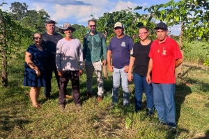 A&ccedil;&atilde;o leva assist&ecirc;ncia t&eacute;cnica a produtores rurais em comunidade de V&aacute;rzea Grande