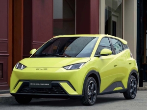 BYD Dolphin Mini parcialmente montado no Brasil
