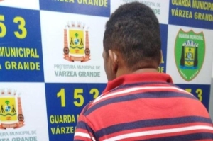 Homem &eacute; preso suspeito de comercializar drogas em VG