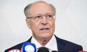 Alckmin se re&uacute;ne com big techs para discutir tarifa&ccedil;o de TrumpAlckmin se re&uacute;ne com big techs para discutir tarifa&ccedil;o de Trump