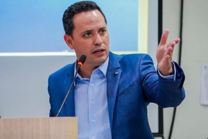 Diego critica Supremo e alerta para &ldquo;Estado paralelo&rdquo; em Cuiab&aacute;