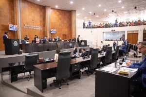 Deputados aprovam projeto do Governo que cria Gabinete de Enfrentamento &agrave; Viol&ecirc;ncia Contra as Mulheres