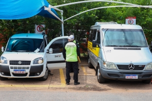 Prazo para vistoria em veiculos que trabalham com transporte de passageiros termina dia 27 de fevereiro, em V&aacute;rzea Grande