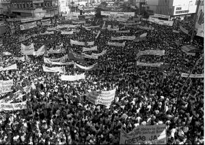 Diretas J&aacute;: derrota no Congresso e vit&oacute;ria nas ruas marcaram a redemocratiza&ccedil;&atilde;o
