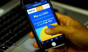 Pix explode em uso e ultrapassa 313 milh&otilde;es de transa&ccedil;&otilde;es em 24 horas