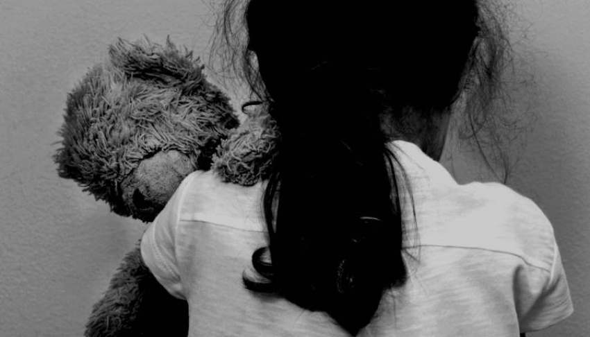Menina denuncia m&atilde;e e irm&atilde;o por abusos sexuais em MT