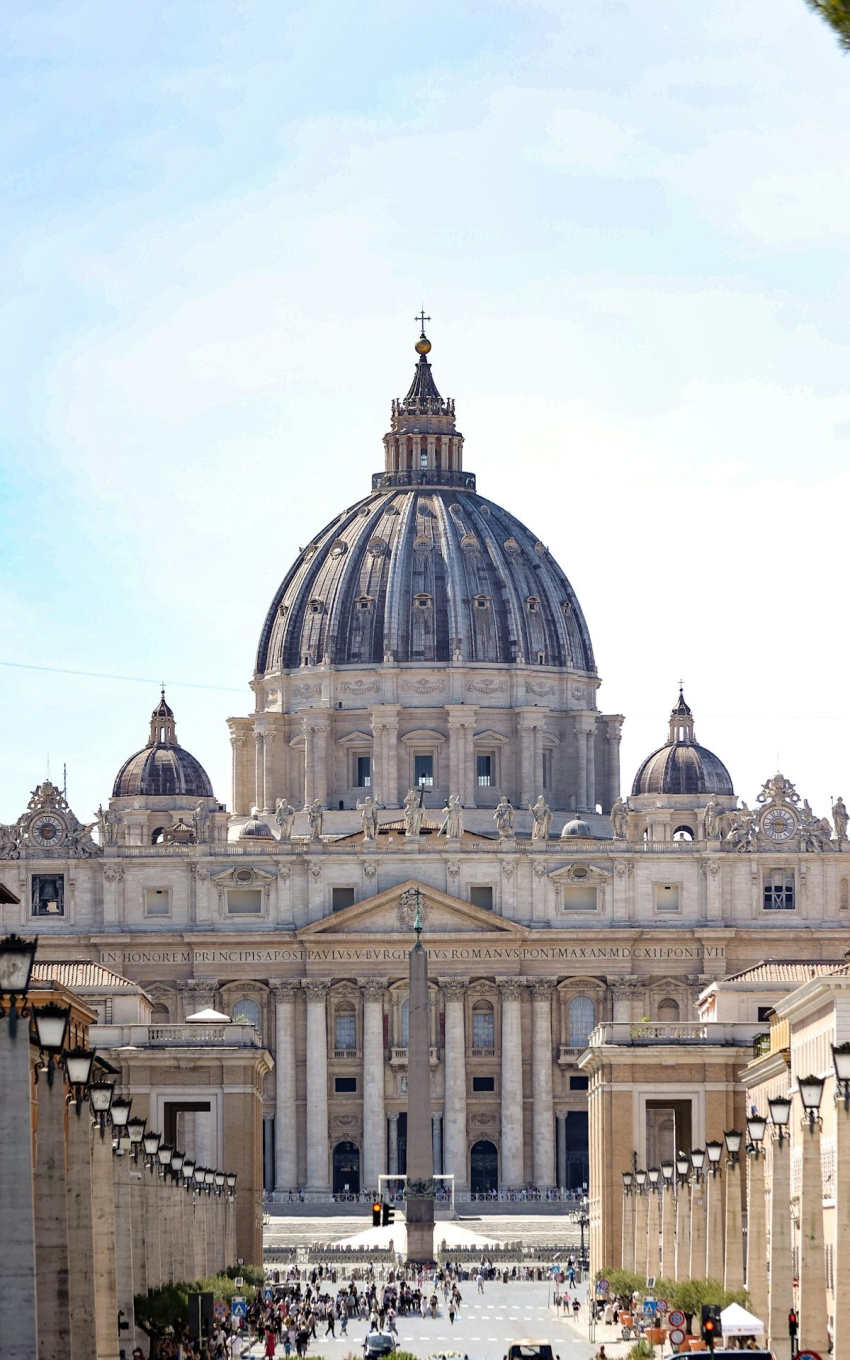 Pra&ccedil;a S&atilde;o Pedro, Vaticano