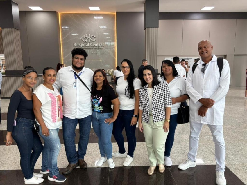 Alunos do T&eacute;cnico em Enfermagem da ETEC Cuiab&aacute; visitam novo Hospital Central do Estado