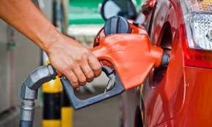 Fazenda prop&otilde;e R$ 3 bilh&otilde;es para estados zerarem ICMS do diesel