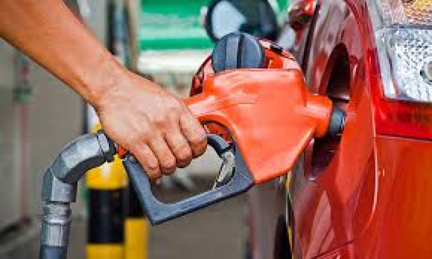 Fazenda prop&otilde;e R$ 3 bilh&otilde;es para estados zerarem ICMS do diesel