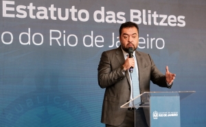 Governador sanciona lei das blitzes nas ruas do Rio de Janeiro