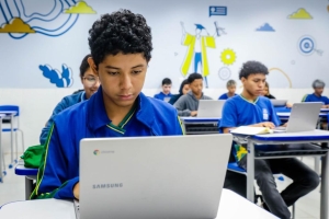 Rematr&iacute;cula para estudantes da Rede Estadual de Ensino come&ccedil;a dia 29 de setembro