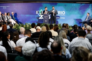 Governo de MT anuncia laborat&oacute;rio de an&aacute;lise de solo e pesquisa para substituir o uso de merc&uacute;rio