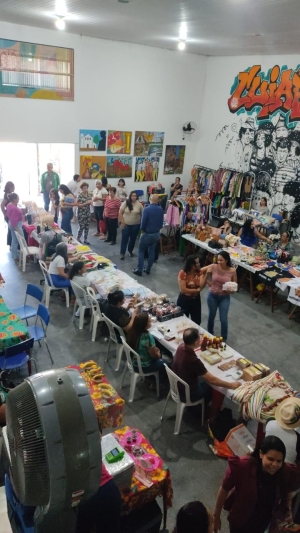 Secretaria de Cultura realiza 4&ordf; edi&ccedil;&atilde;o de feira com gastronomia, artesanato e m&uacute;sica
