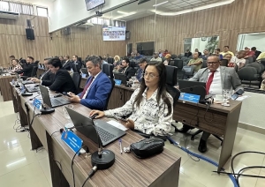 C&acirc;mara rejeita veto e mant&eacute;m projeto de preven&ccedil;&atilde;o &agrave; viol&ecirc;ncia contra crian&ccedil;as e adolescentes