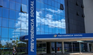 Justi&ccedil;a bloqueia R$ 23,8 milh&otilde;es de suspeitos de fraude contra INSS