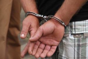 Homem &eacute; preso "morando junto" com ex-enteada de 12 anos