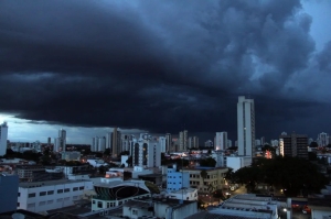Chuvas fortes colocam todos os munic&iacute;pios de Mato Grosso em alerta