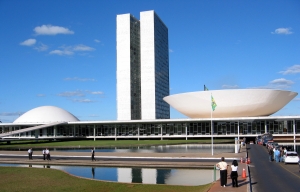 PGR envia ao STF parecer contr&aacute;rio a mandato remoto no Congresso