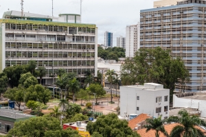 Donos de im&oacute;veis irregulares t&ecirc;m at&eacute; 2028 para legaliz&aacute;-los perante a Prefeitura de Cuiab&aacute;