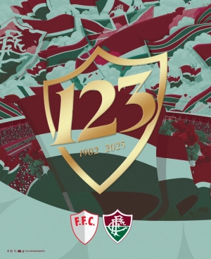 Escudo em homenagem aos 123 anos do Fluminense Football Club