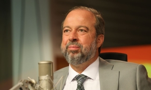 N&atilde;o precisaremos do hor&aacute;rio de ver&atilde;o neste ano, diz Alexandre Silveira