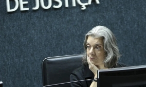 C&aacute;rmen L&uacute;cia vota no STF para derrubar flexibiliza&ccedil;&atilde;o da Lei da Ficha Limpa