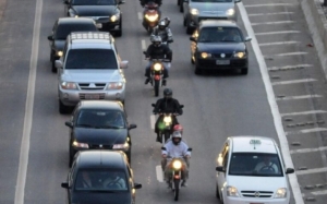 Ruas de Cuiab&aacute; poder&atilde;o ganhar faixa exclusiva para motos