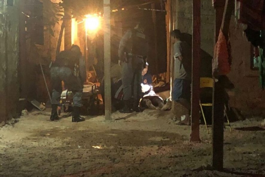 Adolescente mata padrasto e diz que ele e a m&atilde;e eram amea&ccedil;ados