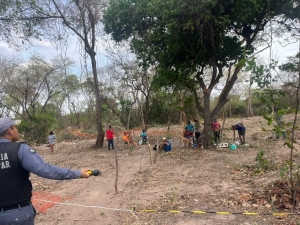 Pol&iacute;cia Militar impede ocupa&ccedil;&atilde;o de terra em Cuiab&aacute;
