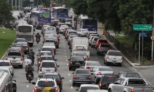 Mudan&ccedil;as acabam com aulas obrigat&oacute;rias em autoescolas e podem reduzir em at&eacute; 80% o custo para obter a CNH.