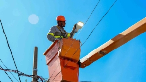 V&aacute;rzea Grande fica mais iluminada e segura com a&ccedil;&otilde;es da Prefeitura em toda a cidade
