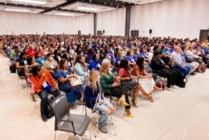 Seduc re&uacute;ne gestores, professores e novos servidores para fortalecer pr&aacute;ticas pedag&oacute;gicas antes do retorno &agrave;s aulas