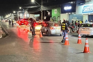 Opera&ccedil;&atilde;o prende 11 motoristas por embriaguez ao volante em Cuiab&aacute;