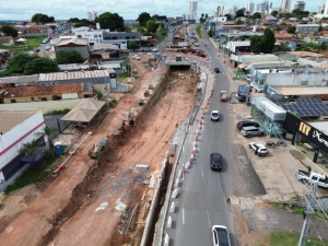 Pelo grande volume de chuvas, trecho da Miguel Sutil segue interditado at&eacute; ter&ccedil;a-feira (31)