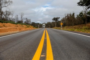 Sinfra j&aacute; deu ordem de servi&ccedil;o para recupera&ccedil;&atilde;o de 230 km de asfalto na MT-140