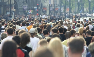 Popula&ccedil;&atilde;o brasileira cresce menos e envelhece, aponta tend&ecirc;ncia demogr&aacute;fica