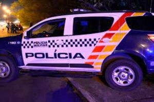 Pol&iacute;cia Militar