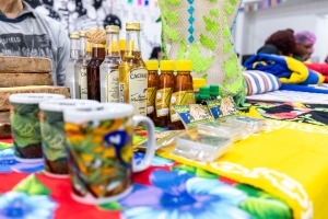 &Uacute;ltimo dia do m&ecirc;s celebra Cultura, Sabor e Arte com cerca de 60 artes&atilde;os