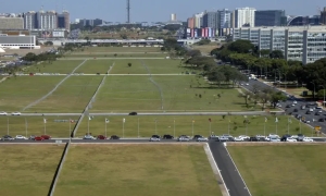 Servidores receber&atilde;o reajuste retroativo a janeiro em 2 de maio