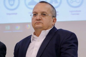 Acordo milion&aacute;rio com a Oi em MT teria abastecido fundos ligados a pol&iacute;ticos, aponta den&uacute;ncia