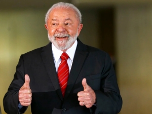 PoderData: 57% desaprovam desempenho pessoal de Lula, enquanto 34% aprovam