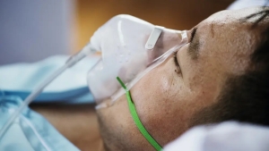 Doen&ccedil;as respirat&oacute;rias aumentam, mas ades&atilde;o &agrave; vacina segue baixa em Mato Grosso