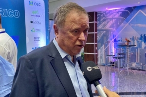 Blairo evita falar de pol&iacute;tica: "N&atilde;o vou fazer isso"