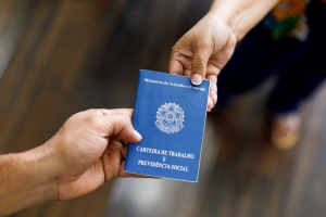 Sine tem vaga para T&eacute;cnico Automotivo com sal&aacute;rio de R$ 5 mil