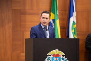 Diego requer esclarecimentos do Estado sobre queima de nove balsas