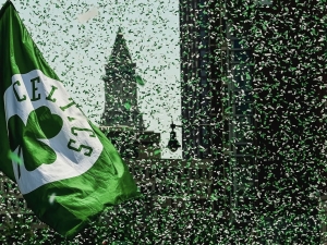 Chuva de papel (e de dinheiro) em Boston