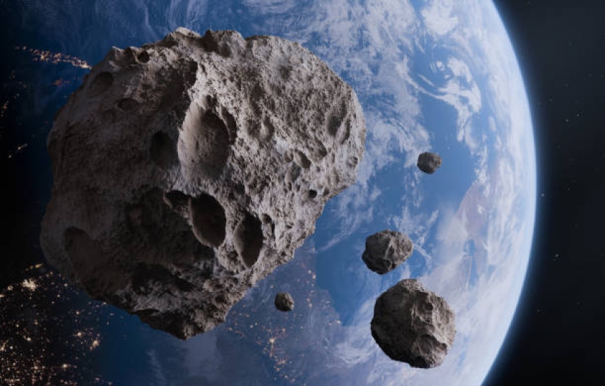 Asteroide do tamanho de &ocirc;nibus passa perto da Terra nesta segunda-feira